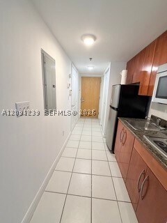 Building Photo - 1200 Brickell Bay Dr