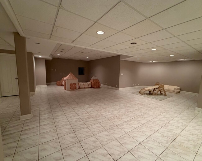 Building Photo - 2305 Tennyson Ln