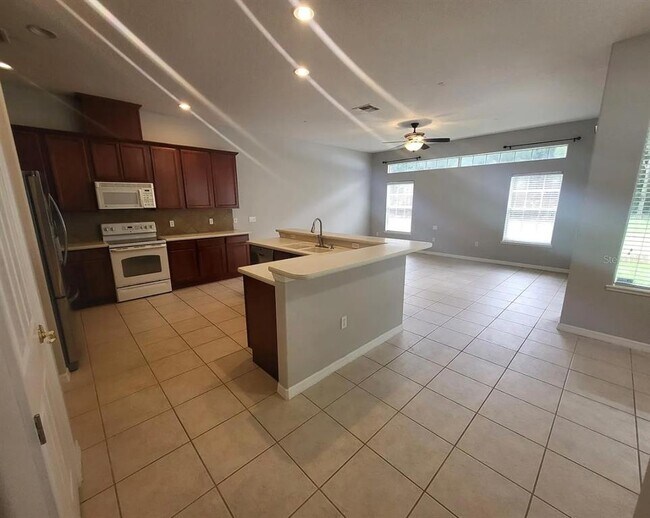 Building Photo - 4823 Cains Wren Tr