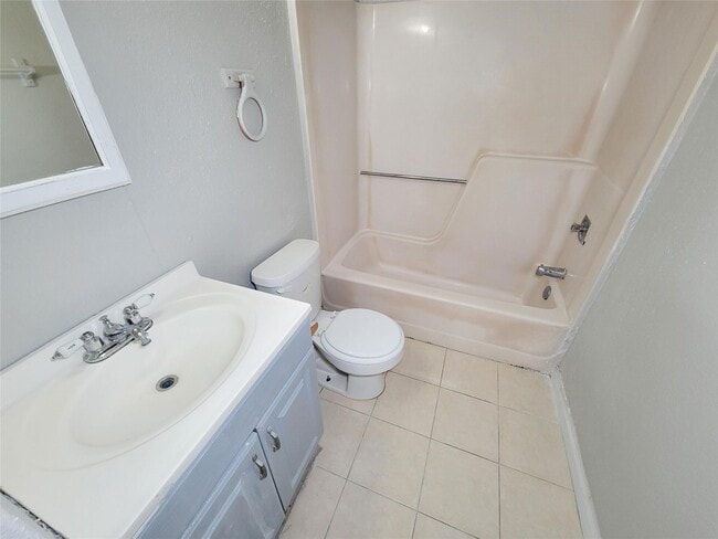 Building Photo - 17706 Glenhagen Ct