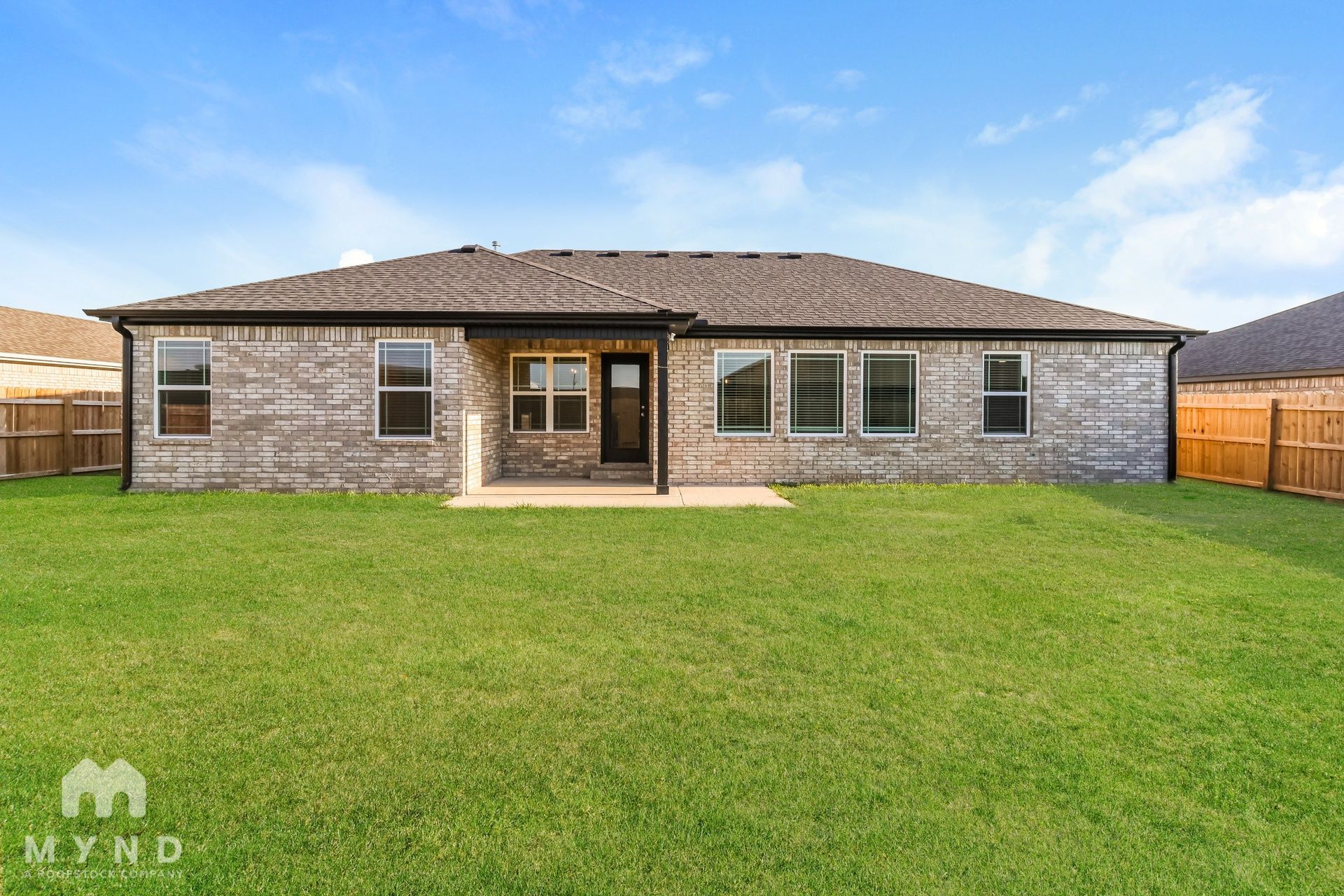 Building Photo - 1020 Autumn Royal Ave