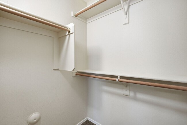 Building Photo - Large 4 Bedroom + Den home in Great Westwing Mountain Community