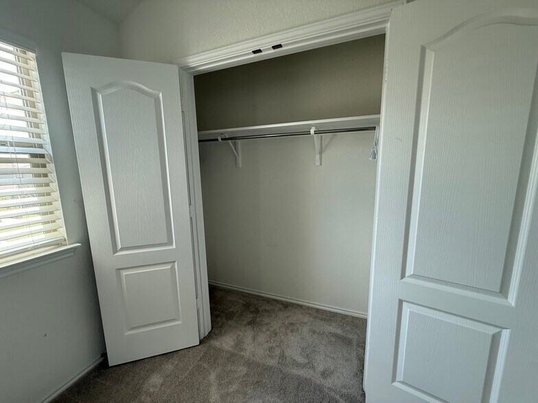 Building Photo - 14316 Silver Lace Ln