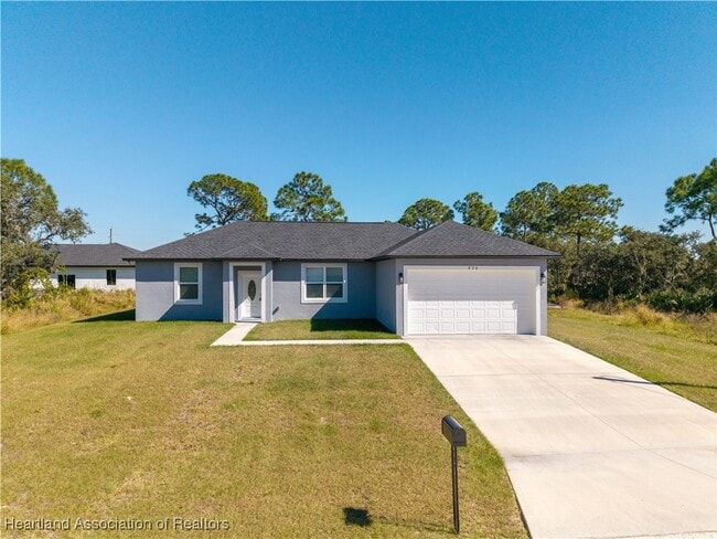 Building Photo - 836 Hanover Ave