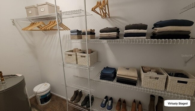 Building Photo - 6004 Village Cir S