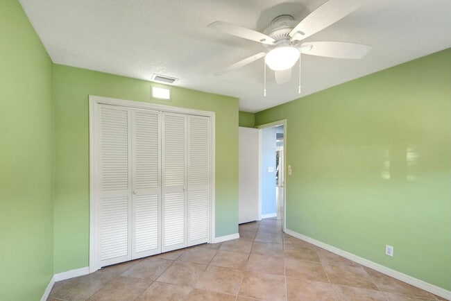 Building Photo - 1753 W Terrace Dr