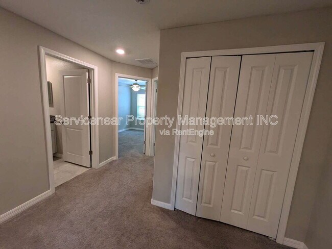 Building Photo - 11818 Dumaine Valley Rd