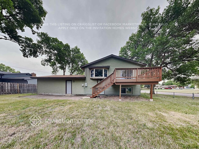 Building Photo - 6701 N Bryant Ave