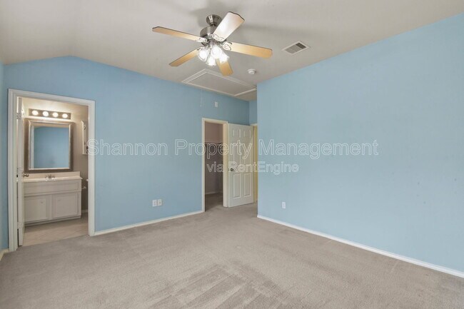 Building Photo - 2711 Polk St