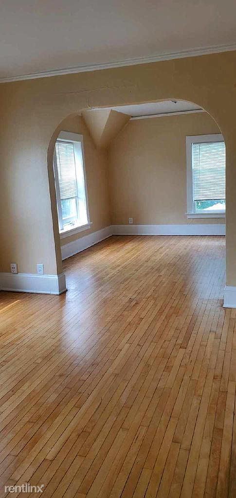 Building Photo - 2 br, 1 bath Duplex - 2202 North 55th Stre...