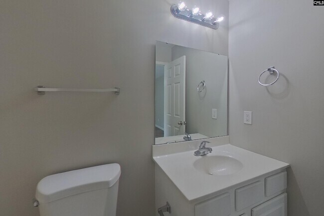 Building Photo - 712 Blazing Star Trl