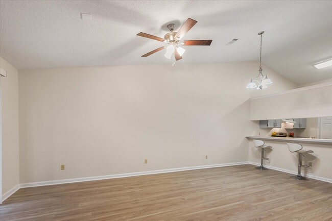 Building Photo - 3588 Wexford Ct