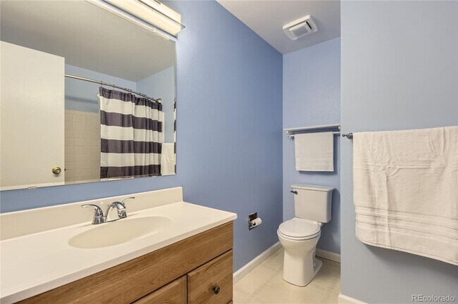 Building Photo - 13123 Spica Dr