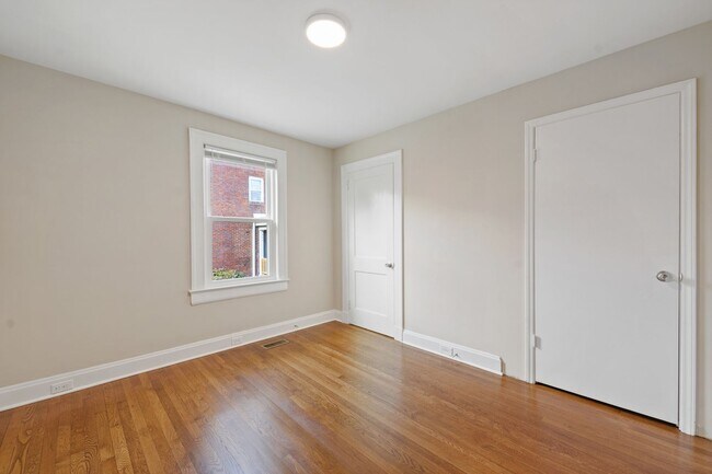 Building Photo - Remodeled 2 Bed & 1 Bath Home in Downtown Durham with Fenced yard!