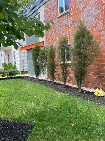 Building Photo - 4711 Osgood St