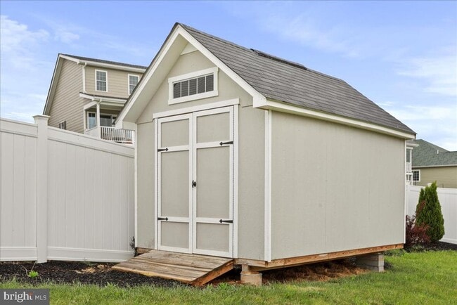 Building Photo - 115 Beauregard Dr