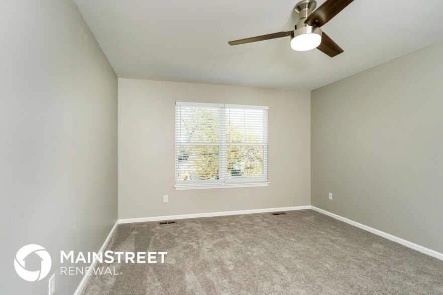 Building Photo - 2053 N Sarah Dr