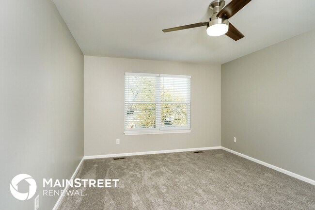 Building Photo - 2053 N Sarah Dr