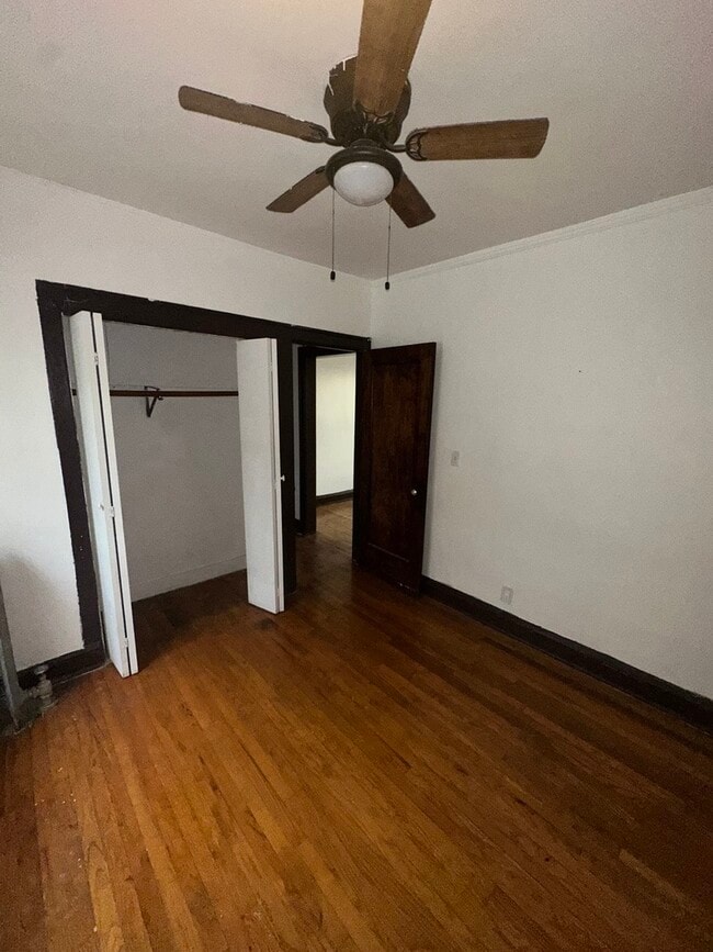 Building Photo - 7957 S Clyde Ave