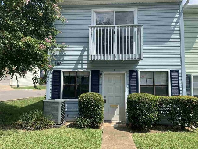 Building Photo - 808 W Carolina St