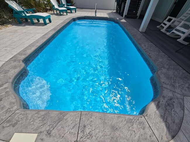 Building Photo - For Rent - Coastal Living Near Sunset Beach!