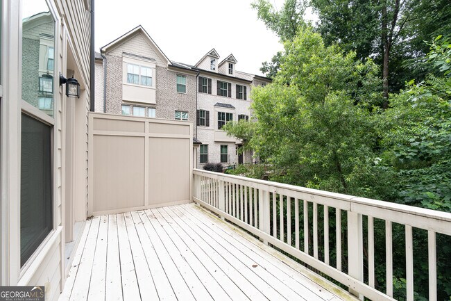 Building Photo - 2701 Cedar Pne Wy