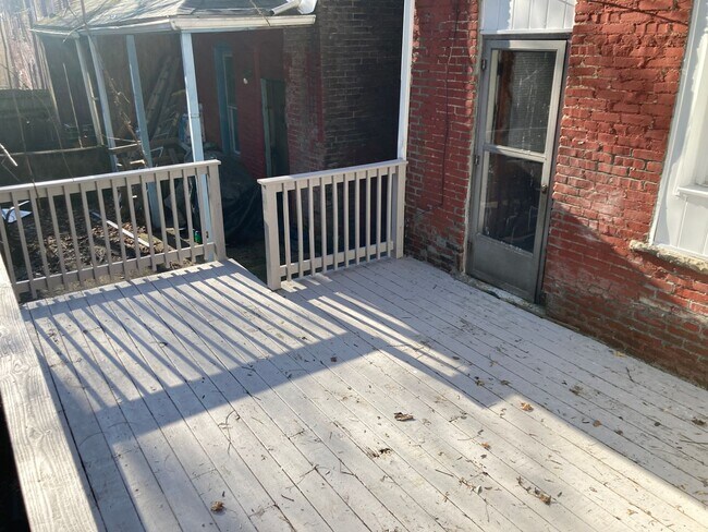 Building Photo - 211 Southern Ave