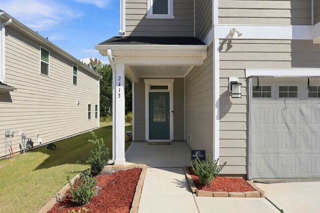 Building Photo - 2413 Abbot Hall Dr