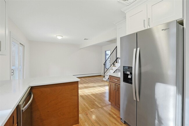 Building Photo - 15 Longview Ct
