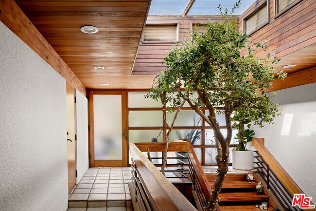 Building Photo - 24638 Malibu Rd