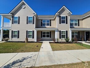 Building Photo - 8 Crabapple Cir