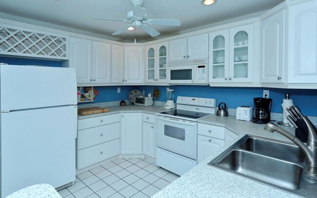 Building Photo - 1080 W Peppertree Ln