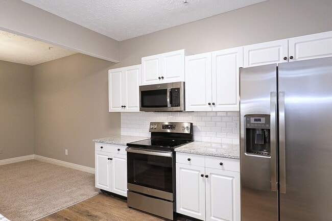 Building Photo - The Grand Reserve at Madison