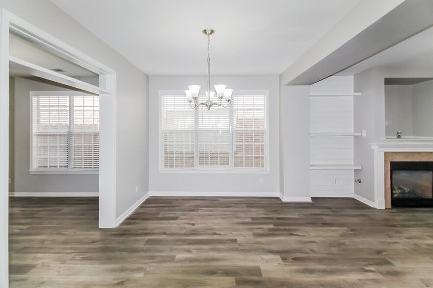 Building Photo - 8565 Griffin Park Dr