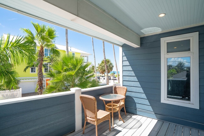 Building Photo - 113-112 12th Ave