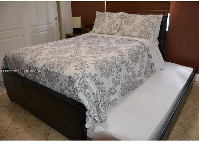 Building Photo - 13817 SW 154th St