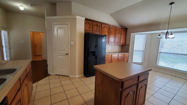 Building Photo - 301 Ponderosa Trail