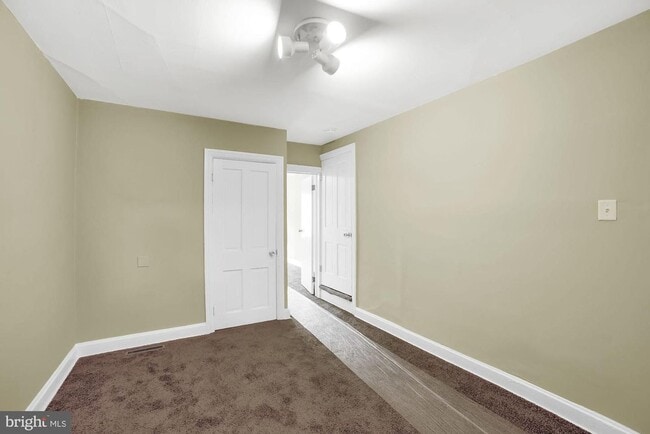 Building Photo - Coming Soon - Cozy 4 Bedroom, 1 Bath Home ...
