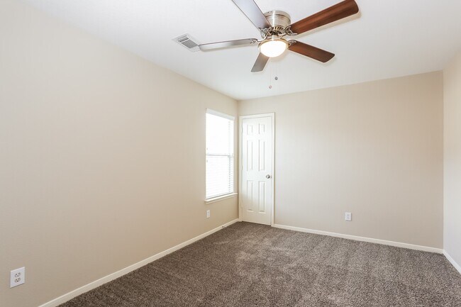 Building Photo - 18210 Olive Tree Ct