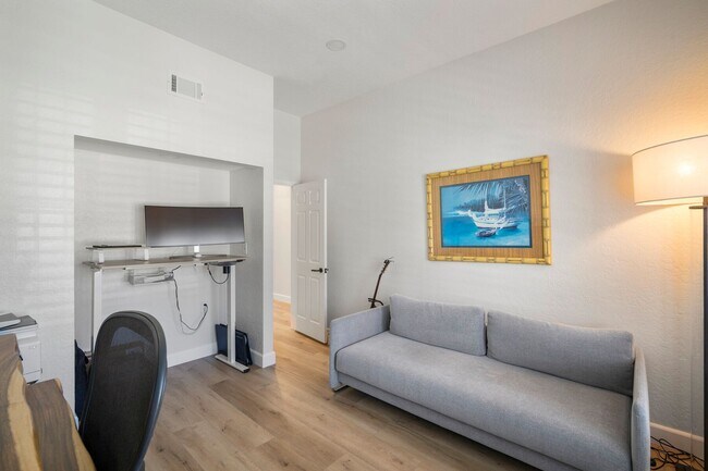 Building Photo - Experience Coastal Living at Its Finest in...