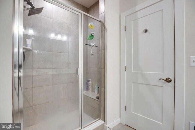 Building Photo - 4614 Olivine Dr