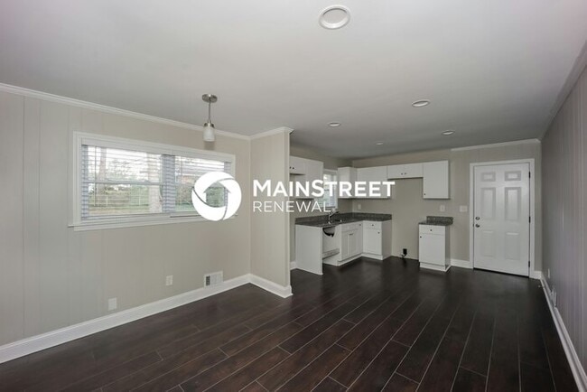 Building Photo - 3 Bedroom Pet-Friendly Home in College Park, GA with Main Street Renewal