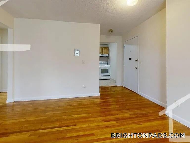 Building Photo - 122 Dustin St