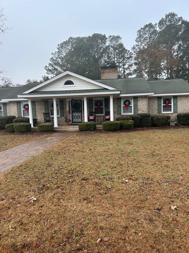 Building Photo - 4560 Smith Rd