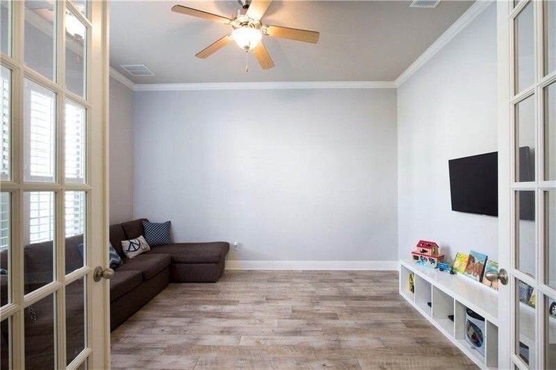 Building Photo - 4100 Vinalopo Dr