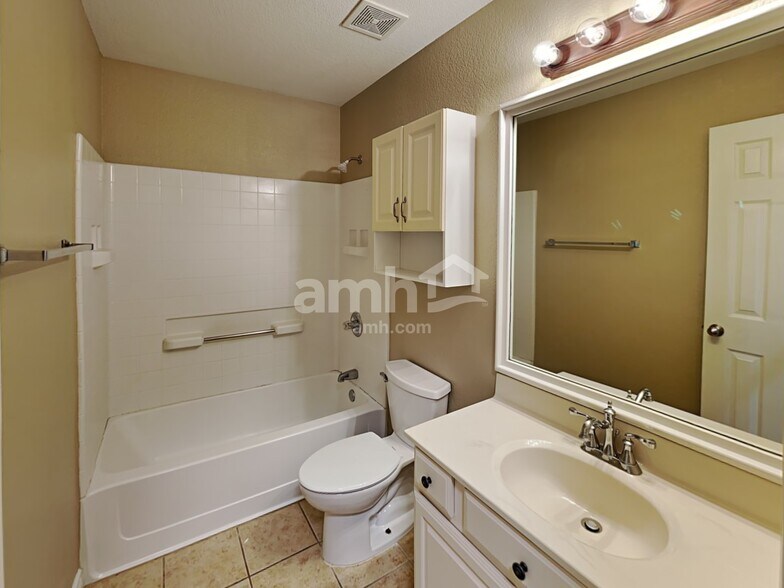 Building Photo - 9300 Lisa Ct