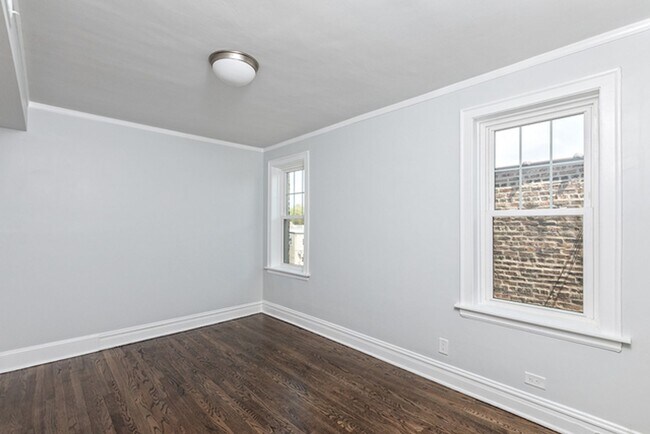 Building Photo - BEC Properties Winnemac LLC