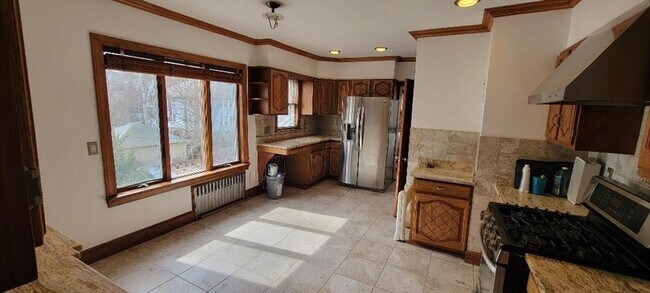 Building Photo - 4765 Washington St