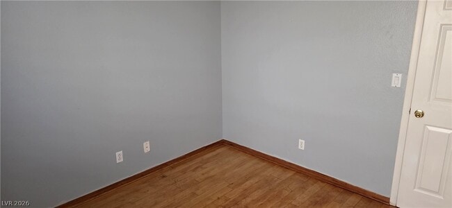 Building Photo - 9007 Dulcimer Ln