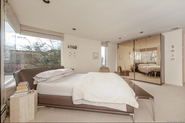 Building Photo - 20 Whitman Rd